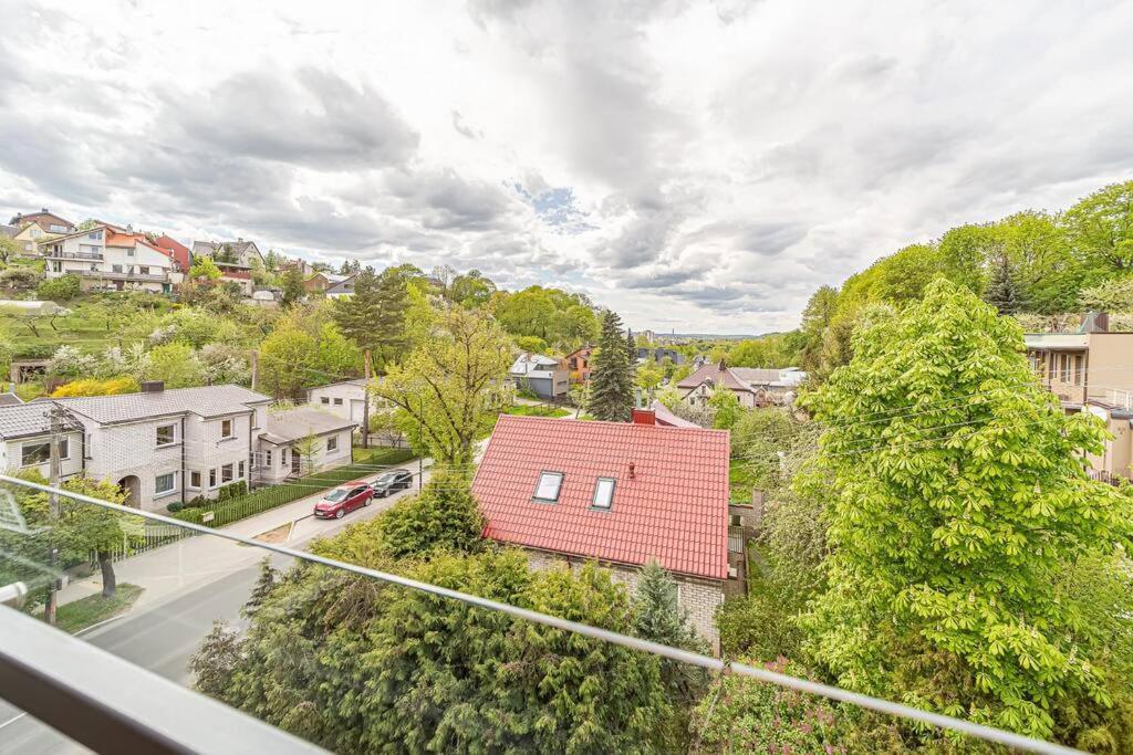 Sky Apartment With Free Parking And Balcony & Ac Kaunas Kültér fotó