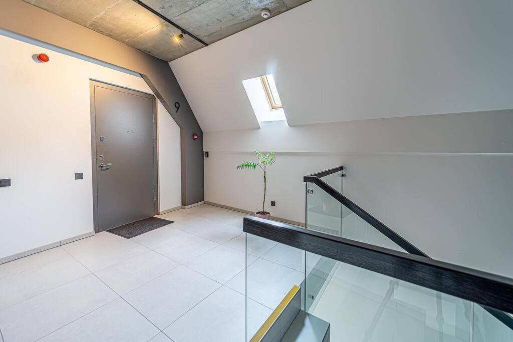 Sky Apartment With Free Parking And Balcony & Ac Kaunas Kültér fotó