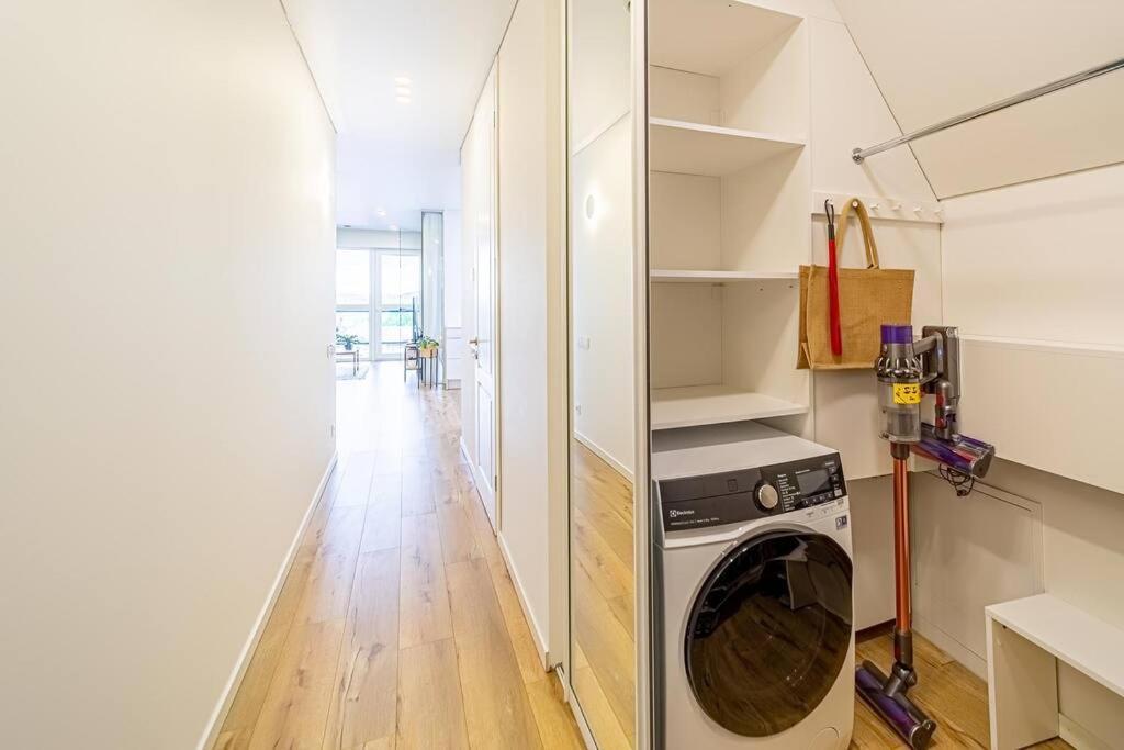 Sky Apartment With Free Parking And Balcony & Ac Kaunas Kültér fotó